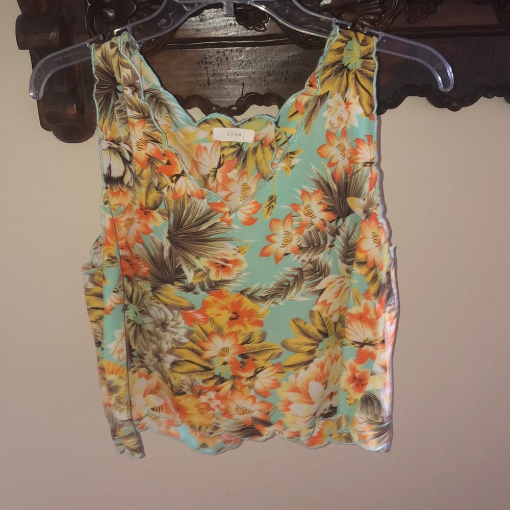 Women’s top. Open in back